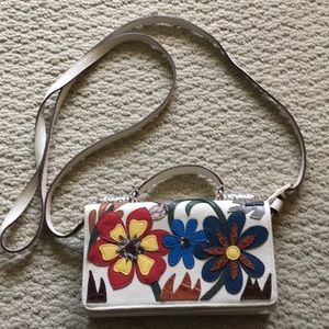 Adorable EUC Brighton Floral Crossbody Purse